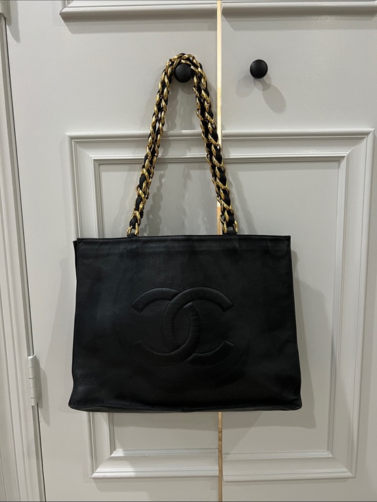 CHANEL Handbags - CHANEL Black Leather Shoulder Tote with Gold Chain Straps